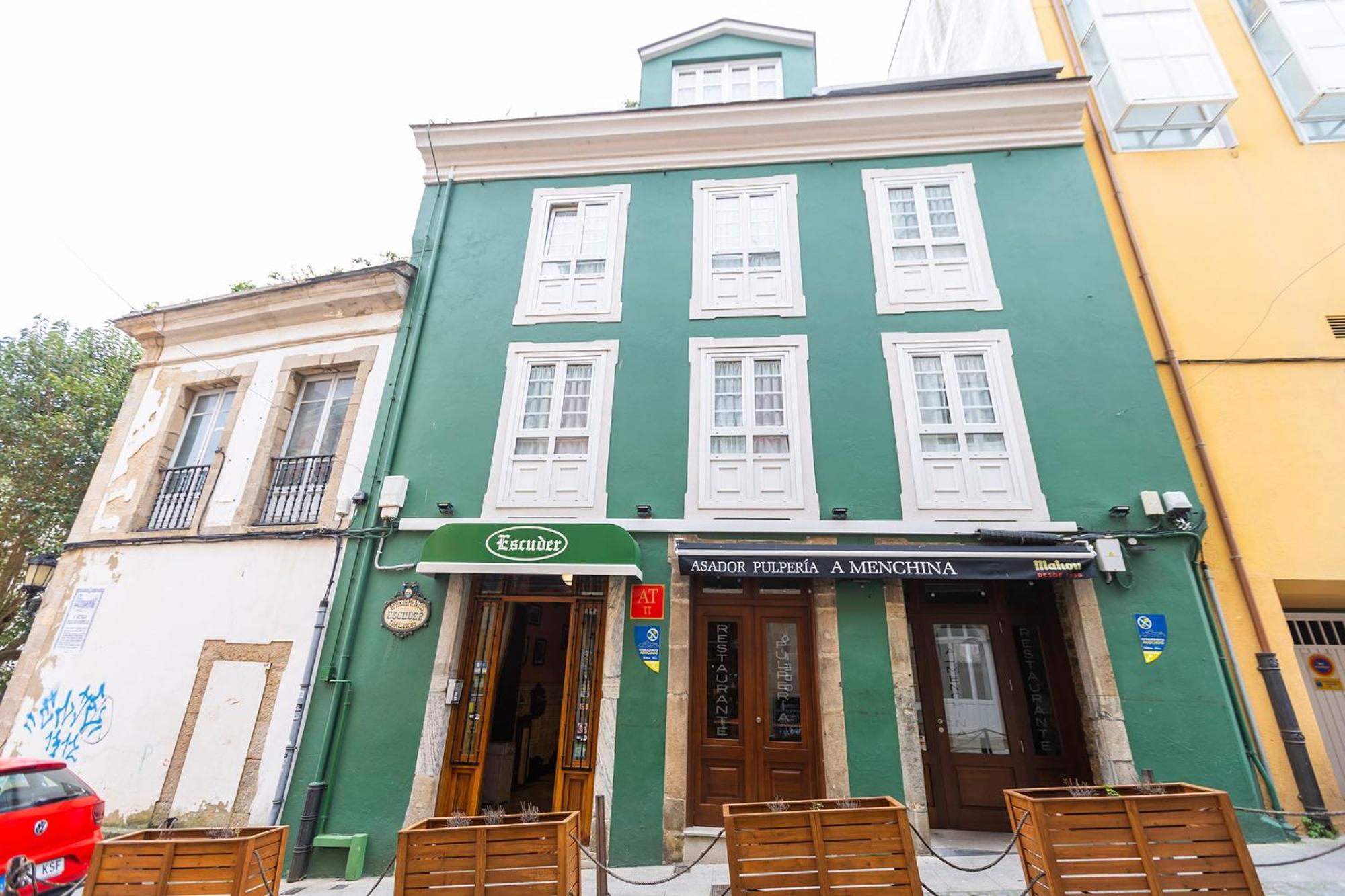 Escuder Apartamentos Turisticos Ribadeo Kültér fotó