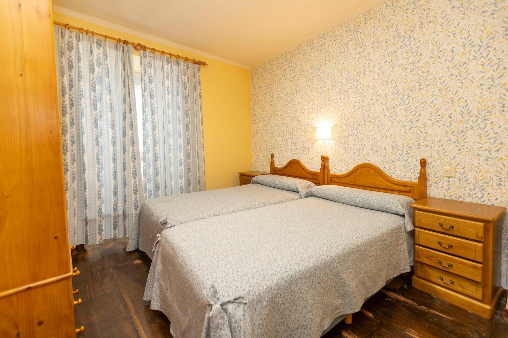 Escuder Apartamentos Turisticos Ribadeo Kültér fotó