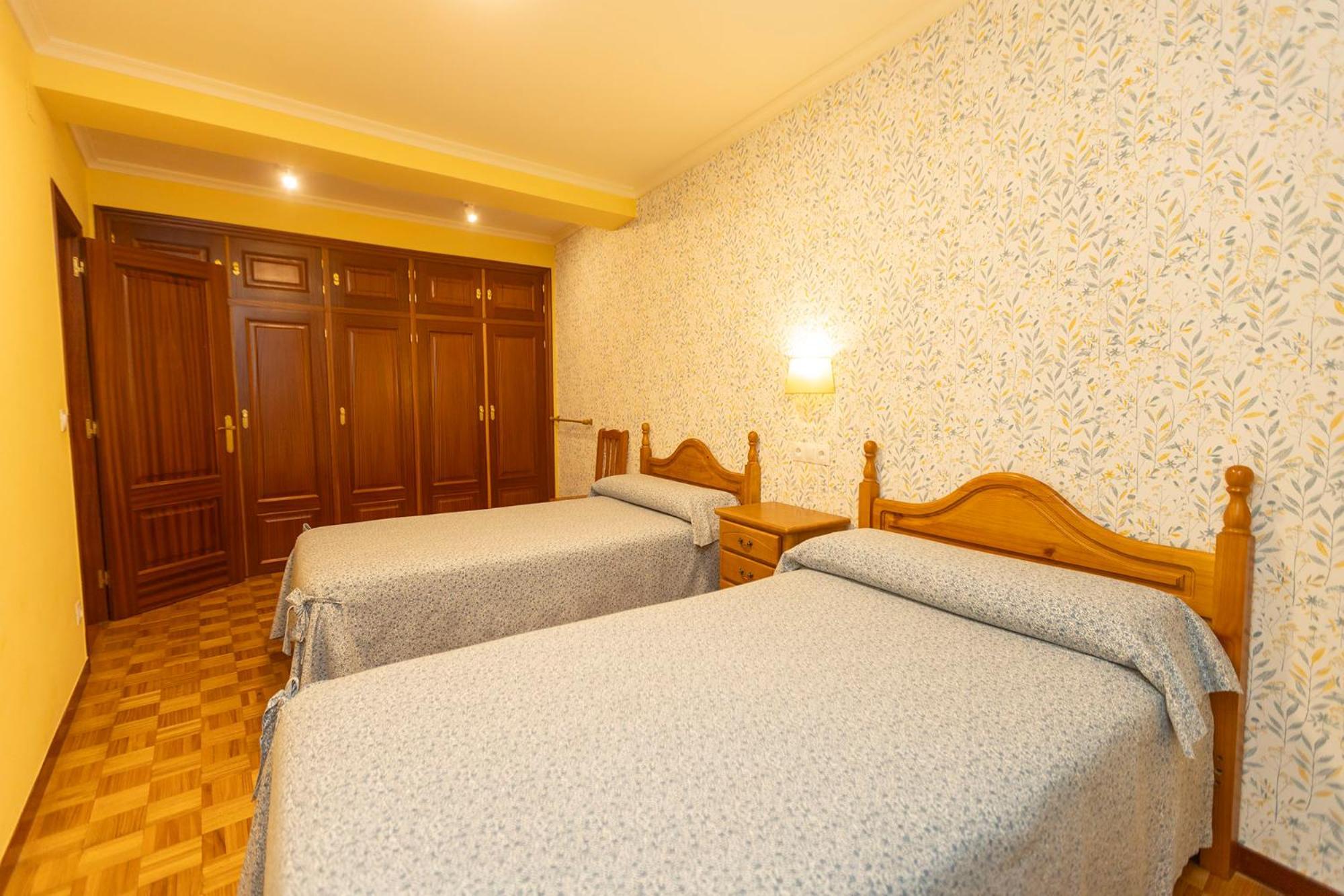 Escuder Apartamentos Turisticos Ribadeo Kültér fotó