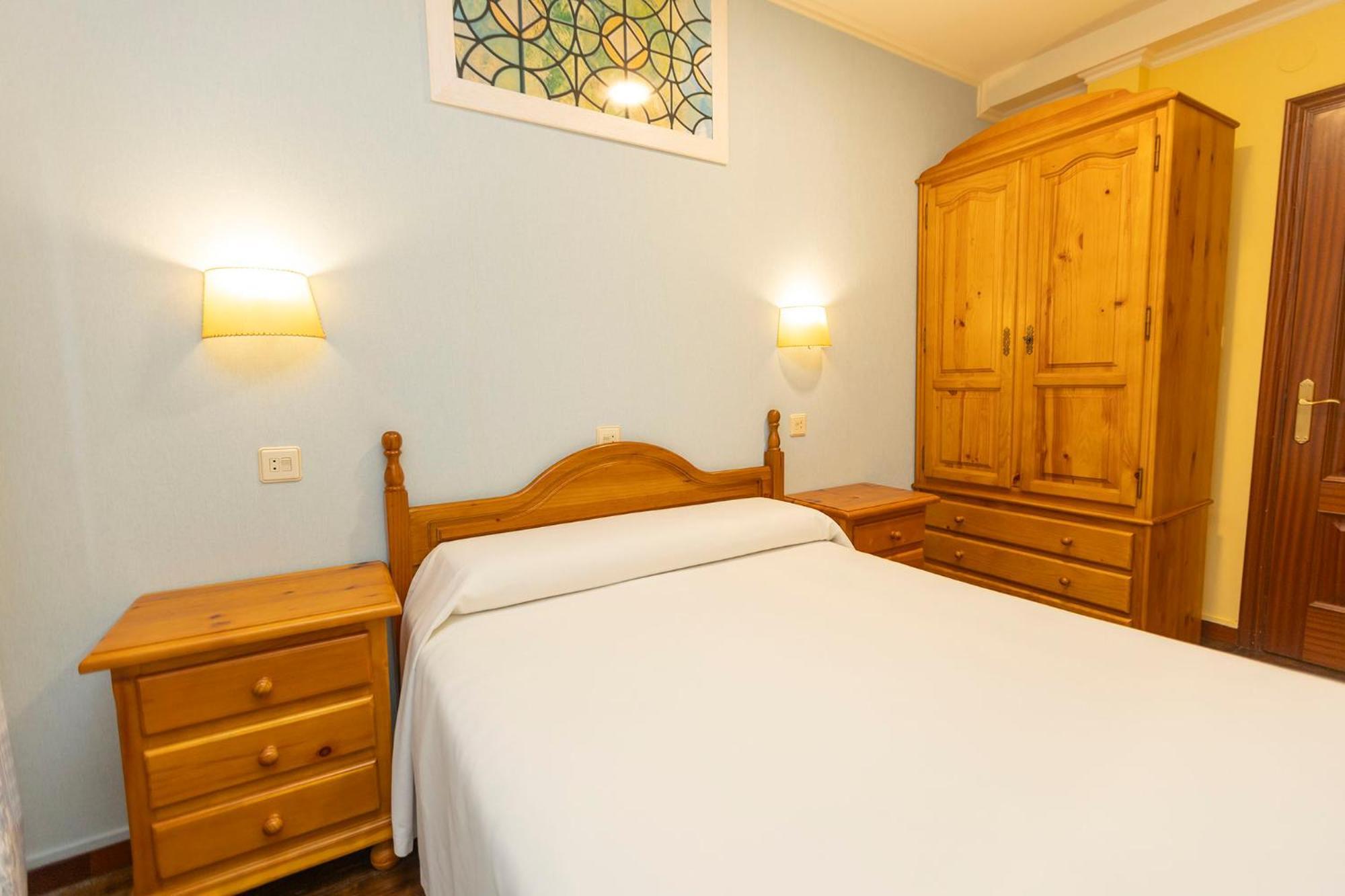 Escuder Apartamentos Turisticos Ribadeo Kültér fotó