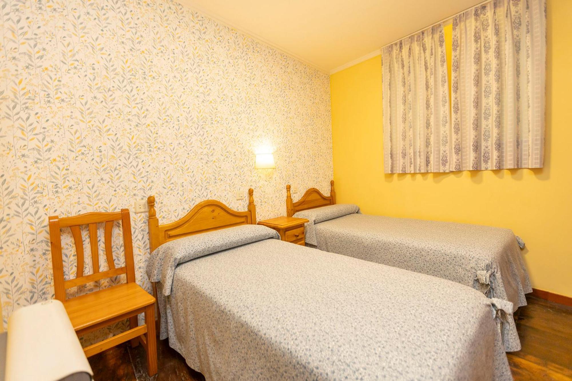 Escuder Apartamentos Turisticos Ribadeo Kültér fotó