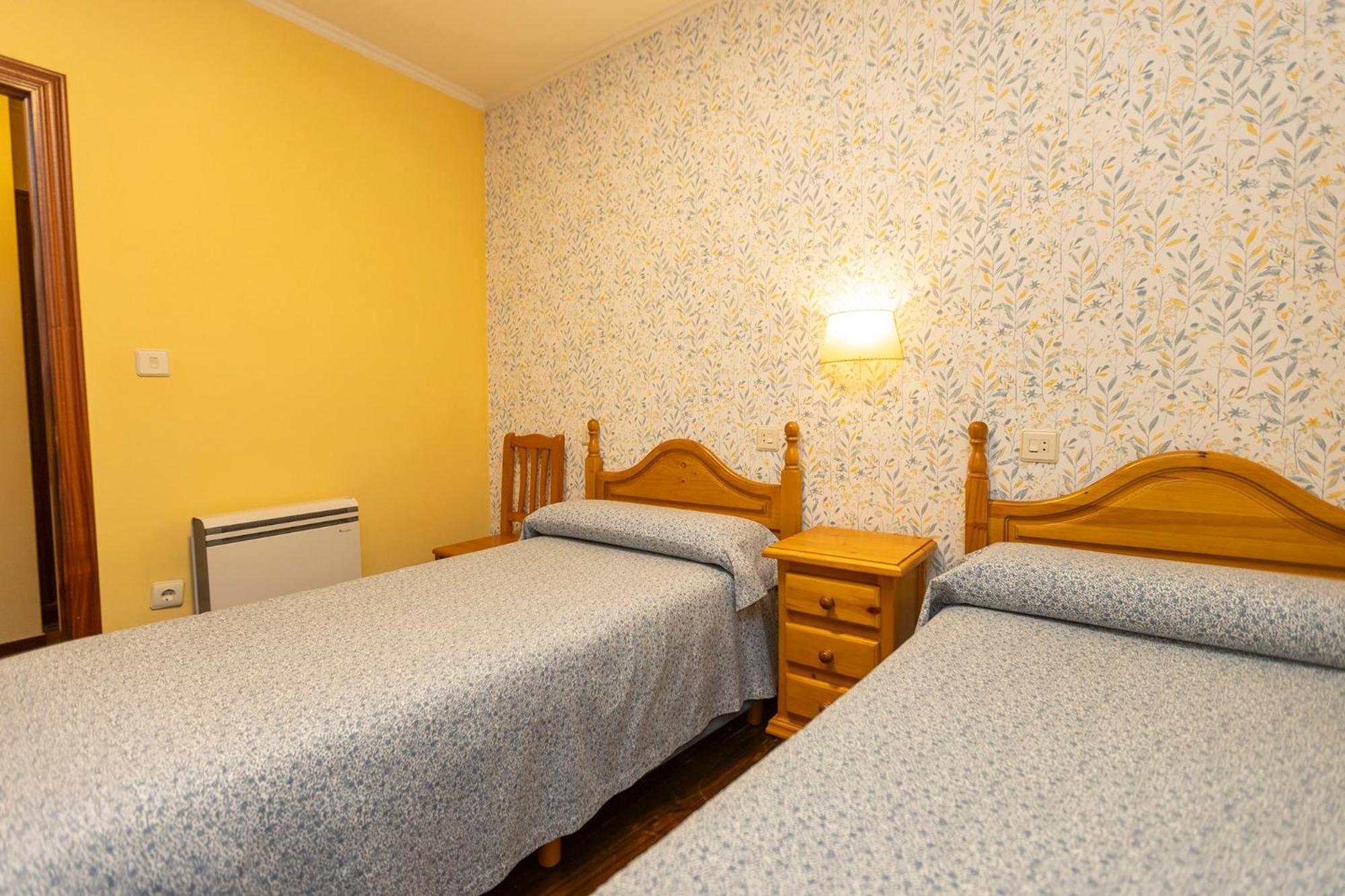 Escuder Apartamentos Turisticos Ribadeo Kültér fotó