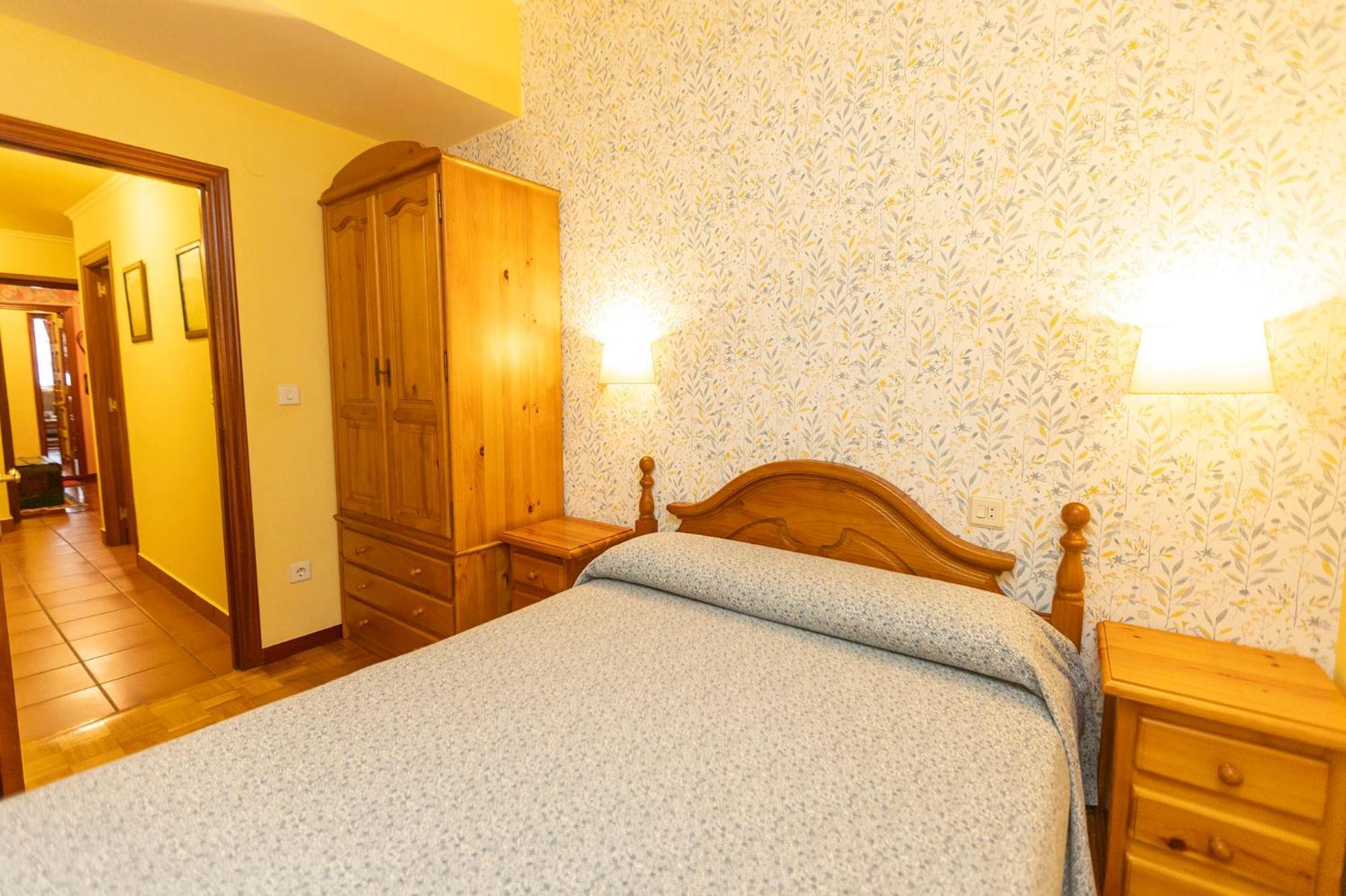 Escuder Apartamentos Turisticos Ribadeo Kültér fotó