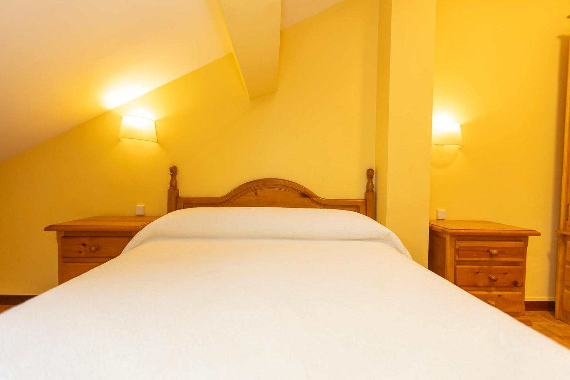 Escuder Apartamentos Turisticos Ribadeo Kültér fotó