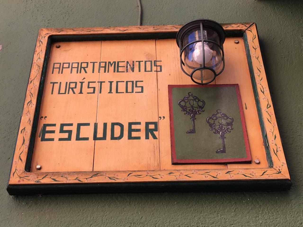 Escuder Apartamentos Turisticos Ribadeo Kültér fotó